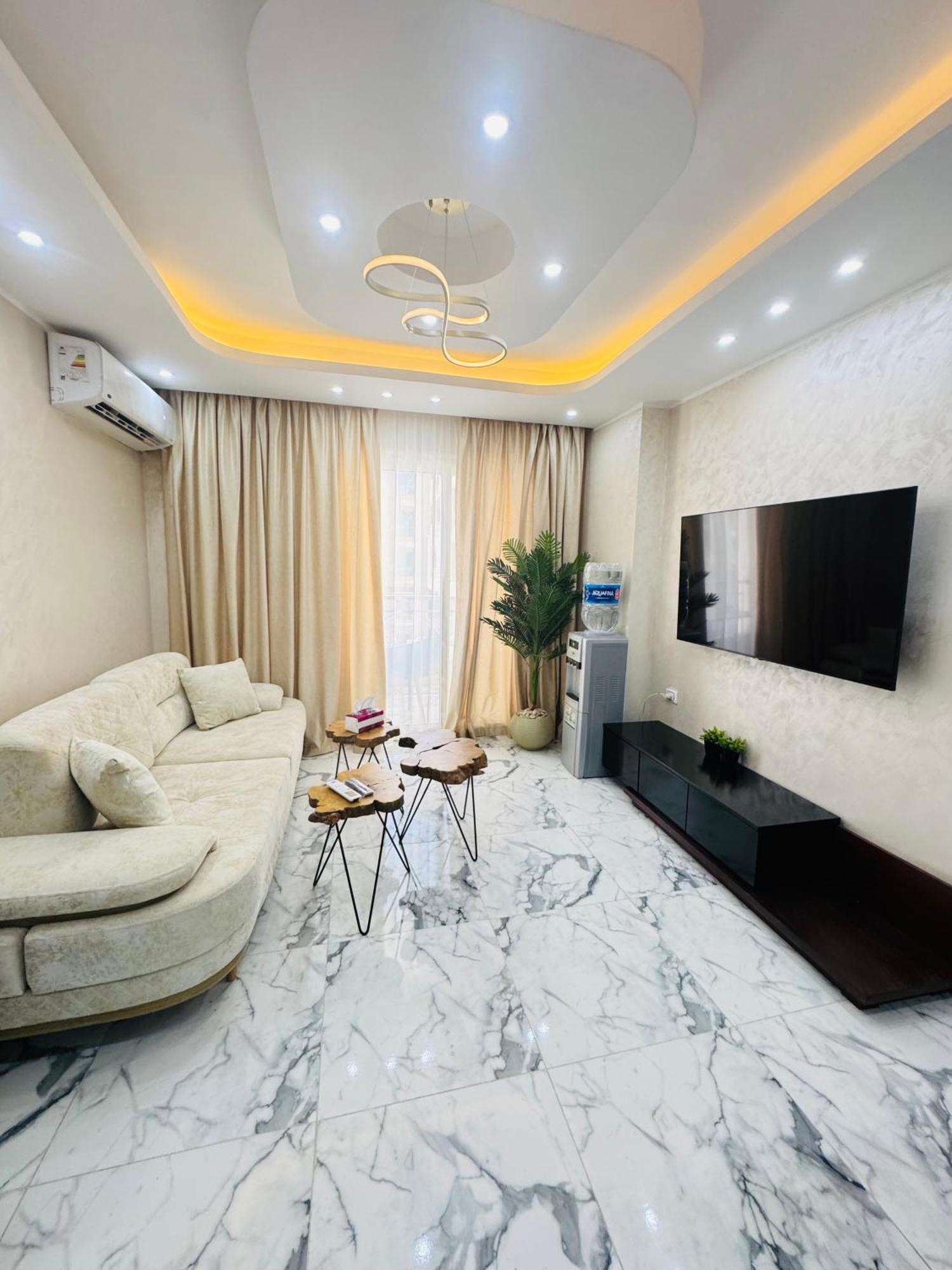 Hub 2br Pool View With Need * Hurghada